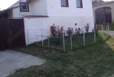 Vand casa la tara in zona Fagaras - 1