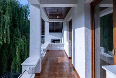 Vila 7 camere - Babana - Arges - teren 4391 mp - fara comisi - 7