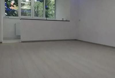 Casă cu 3 camere în Central - 13