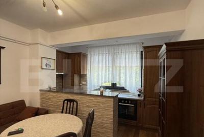 Apartament cu 3 camere decomandat, mobilat în Central