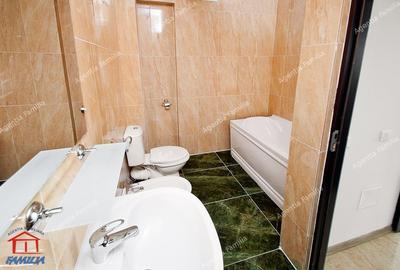 Apartament cu 3 camere decomandat în Bd. Coșbuc - 10