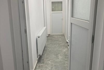 Inchiriez spa?iu comercial Bals - 2