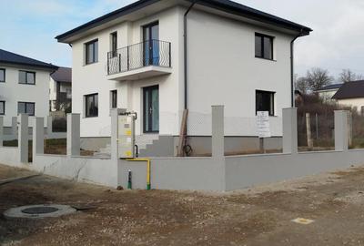 Vand casa in Burdujeni, Str. Anton Holban,zona Aleea Dumbravii - 8