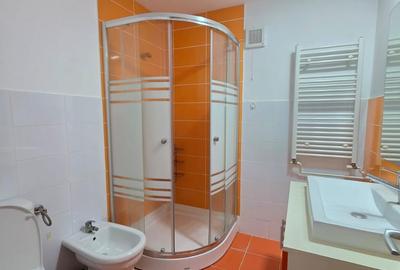 Apartament cu 3 camere decomandat în Central - 1
