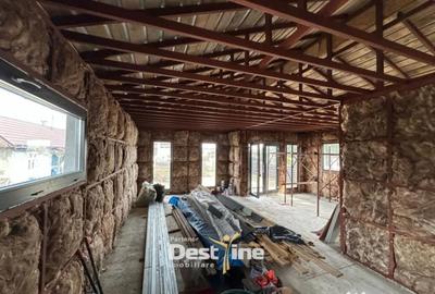 Casă cu 4 camere cu Teren 560 Mp în Girov - 11