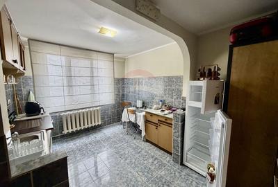 Garsonieră decomandată, mobilată în Gară - 3