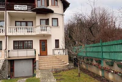 Casă cu 10 camere cu Teren 312 Mp în Central - 4