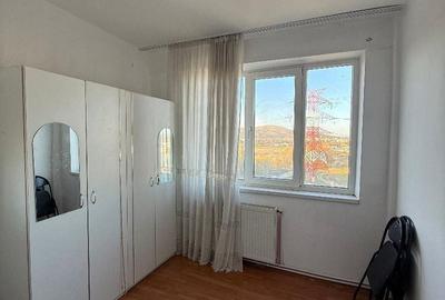 Apartament cu 3 camere în Central - 1