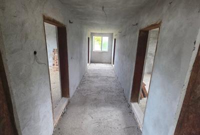 Casă cu 5 camere cu Teren 414 Mp în Frâncești - 42