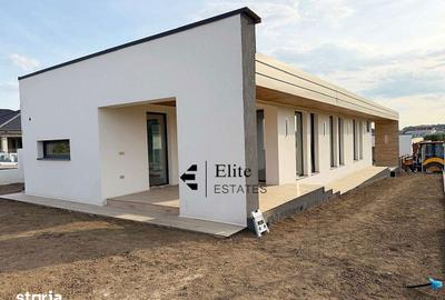 Casă cu 4 camere cu Teren 500 Mp în Sânmartin