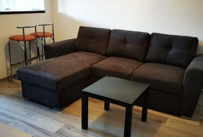 Apartament cu 2 camere decomandat, mobilat în Central