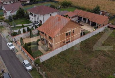 Casa de vanzare cu 6 camere, 480 mp, zona Vetis - 16