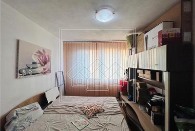 Apartament cu 3 camere decomandat în Aeroport - 20