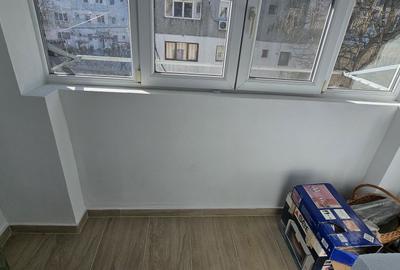 Apartament cu 2 camere semidecomandat în Tineretului