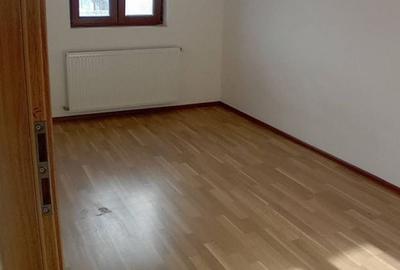 Duplex cu 4 camere cu Canalizare în Dumbrăvița - 4