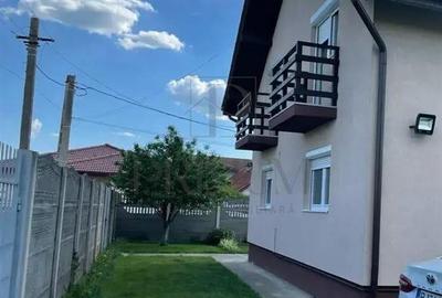 Casă individuală cu 4 camere cu Canalizare în Moșnița Nouă