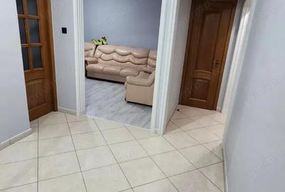 Ofer spre vanzare Apartament 3 camere decomandat Delfinului Ofer spre vanzare Apartament 3 camere decomandat Delfinului - 2