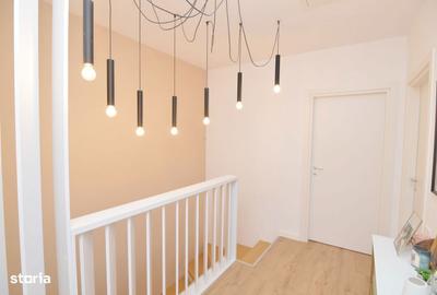 Casă cu 5 camere cu Canalizare în Central - 18