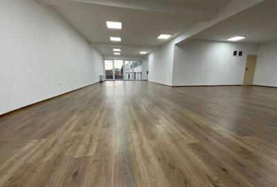 Spațiu comercial, de 130 mp, în Central - 1