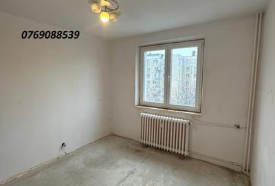 Apartament cu 3 camere semidecomandat în Rahova - 5