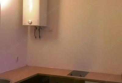 Apartament 1 camera de inchiriat Pia?a 700 Apartament 1 camera de inchiriat Pia?a 700 - 4