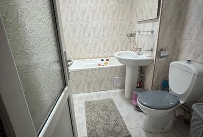 Vând apartament cu 2 camere, decomandat în zona Far-Gara - 13