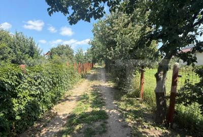 Casă cu 3 camere cu Teren 2150 Mp în Burdujeni