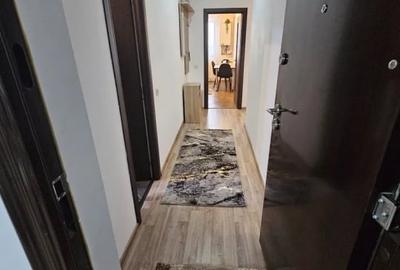 Apartament cu 2 camere decomandat în Tractorul - 5