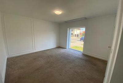 Spațiu comercial, de 78.839996337891 mp, în Central - 2