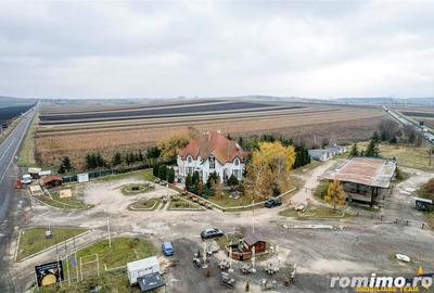 Spațiu comercial, de 704 mp, în Central - 7