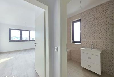 Casă cu 3 camere decomandat cu Canalizare în Sânpetru - 3