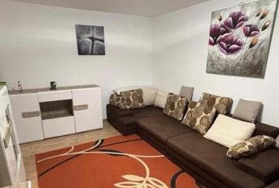 Apartament cu 3 camere decomandat, mobilat în Tomis Nord