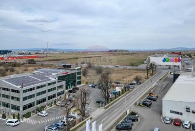 Spațiu comercial, de 1,000 mp, în Calea București - 2