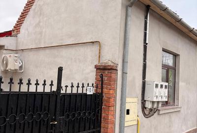 Casă cu 2 camere cu Teren 160 Mp în UTA - 8