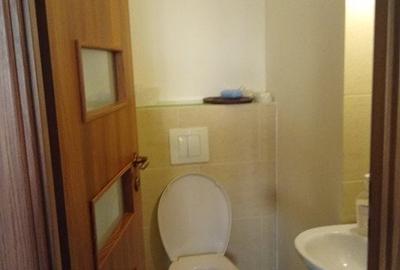 Apartament 4 camere,Bloc reabilitat ,Decebal, Str. Splaiul Crisanei - 12