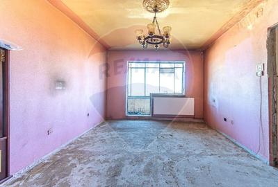 Apartament 2 camere/ 2 balcoane/de renovat-  zona Tractorul! - 11