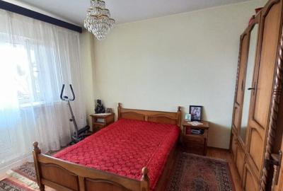 Apartament 4 camere Targu Jiu, Gorj, zona centrala, bd. Unirii