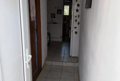 Casă cu 4 camere în Central - 2