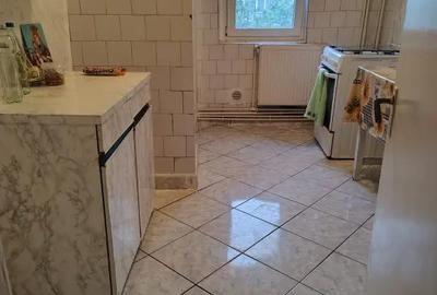 Apartament cu 4 camere decomandat în Brăilei - 6