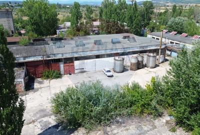 Spațiu industrial, de 12,000 mp, în Periferie - 37