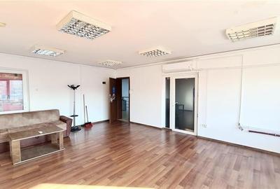 Spatiu in cladire de birouri, 60 mp , Zona Lipovei - 7
