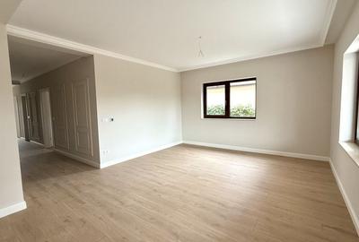 CASA TIP DUPLEX DESPARTIT PRIN GARAJ - 2