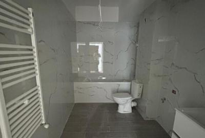 Apartament cu 3 camere decomandat în Tomis Nord - 1