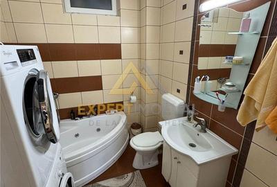 Casă cu 7 camere cu Teren 800 Mp în Vasile Alecsandri - 18