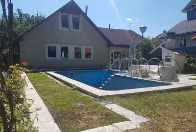 Casă cu 9 camere cu Teren 1308 Mp în Nord-Est - 4