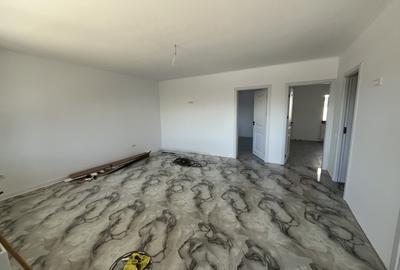 Casă individuală cu 3 camere cu Canalizare în Valu lui Traian - 2