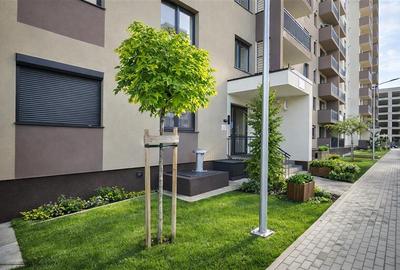 Apartament cu 3 camere decomandat în Tractorul - 2