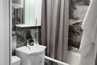 Apartament cu 2 camere decomandat în Eroii Revoluției - 3