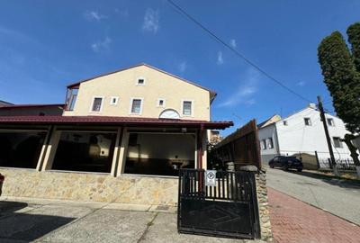 Spațiu comercial, de 1,300 mp, în Siret - 3