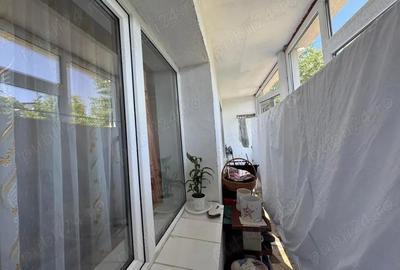 Vand 3 cam etaj 1 Posta - 3